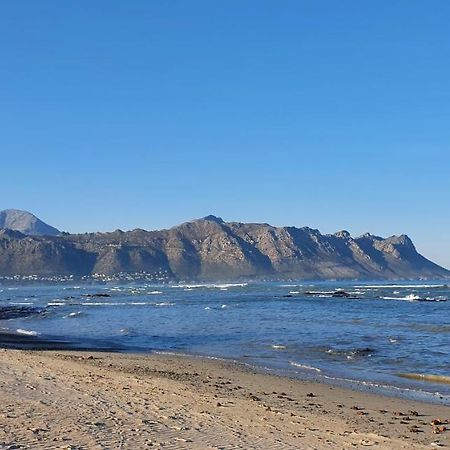 Tranquil Impulse On Strand Leilighet Cape Town Eksteriør bilde